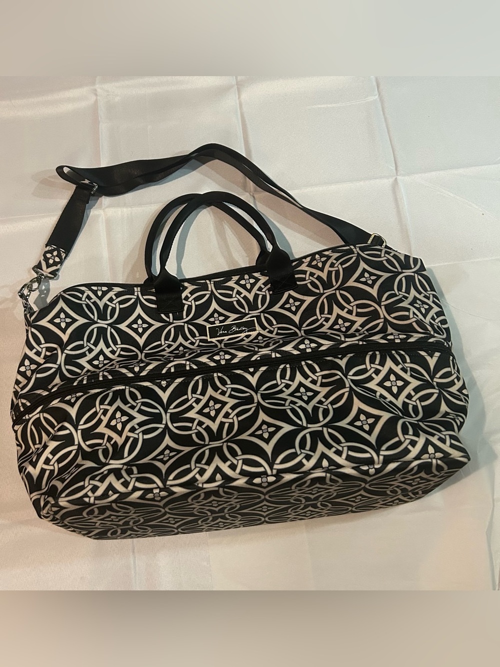 VERA Bradley weekender Large EXPENDABLE nylon bag in the black-and-white